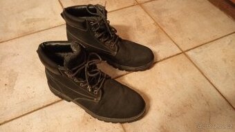 Zimní farmářky zn. Landrover, vel. 43