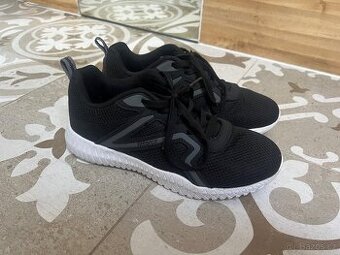 Vynikající tenisky Fitforce, vel. 39