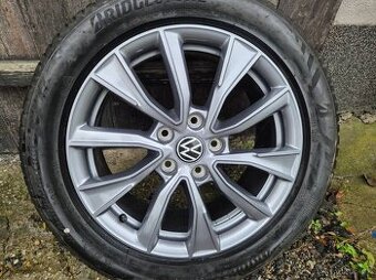 Celoroční sada Volkswagen T7 Multivan R18