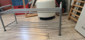 stojan na boty ve velmi dobrém stavu