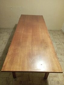 Starý stůl pevný