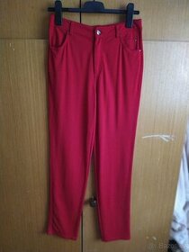 Červené kalhoty