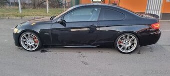 BMW 335i E92, manual - 1
