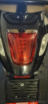 Vespa Primavera / Sprint zadní brzdové světlo