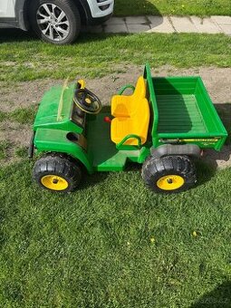 Dětské autíčko-John deere
