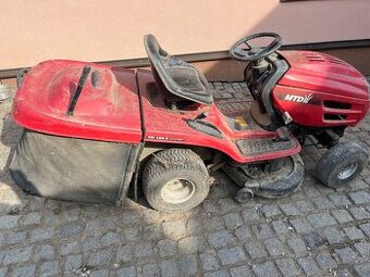 Prodám vysloužilý zahradní traktor