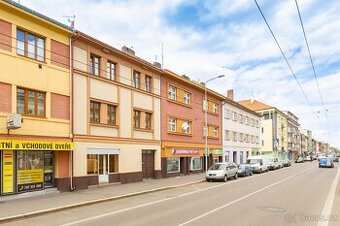 Pronájem obchodních a skladovacích prostor na frekventovaném - 1