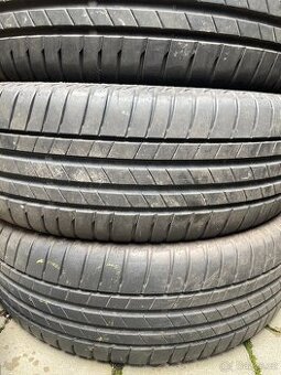 205/60R16 92H Bridgestone 6,5mm 4ks 17"