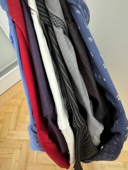 8 ks pánských košilí vel. S, slim fit