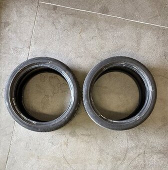 Pneu 215/40 R17 87V