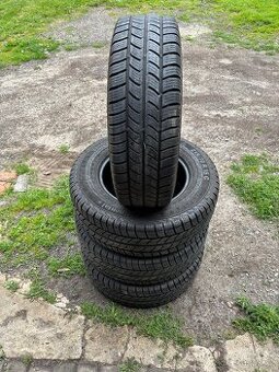 215/70R15C zimní