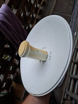 Ubiquiti PowerPoint Beam M5 - 1