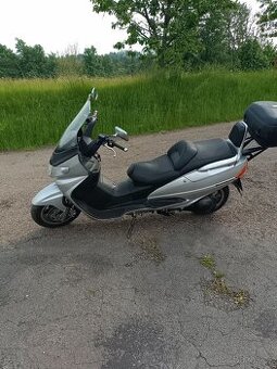 Suzuki Burgman AN 250