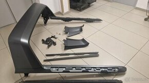 ochranný rám na korbu Ford Ranger s brzdovým světlem - 1