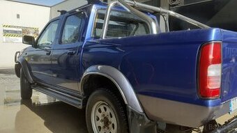 Nissan Navara 2.5 TD 76KW