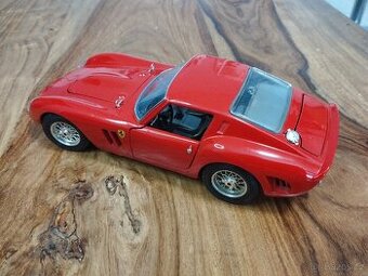 Ferrari GTO 1962 1/18 Bburago