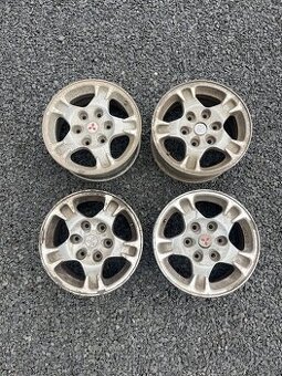 Sada ALU 16” z Mitsubishi Pajero 3 , r.v.00-06