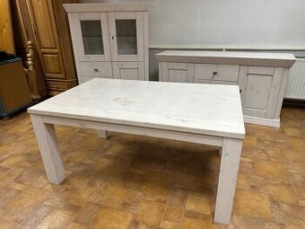 Kuchyňský bytelný stůl 160x100cm