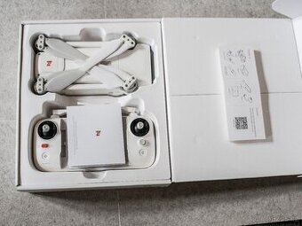 Xiaomi Fimi X8 SE – perfektní stav, kompletní balení + brašn