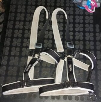 Stájová ohlávka Manmat, bílá, velikost M