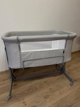 Přístavná postýlka