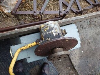 Hydromotor a cerpadlo dvojče