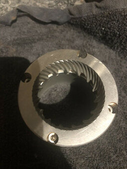 Mlýnek na kávu Kafatek Monolith MC1 2017