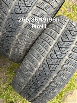 255/35/19 zimni