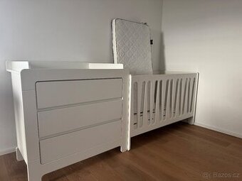 Postýlka  s komodou a přebalovacím pultem Pinio Moon