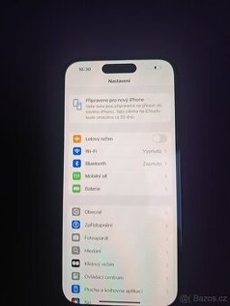 Prodám mobilní telefon iPhone 15 černý úplně nový