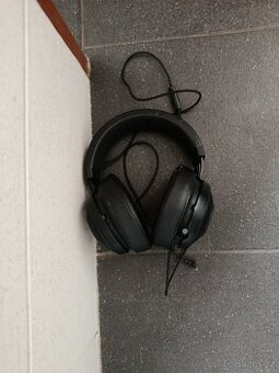 Prodáme sluchátka s mikrofonem