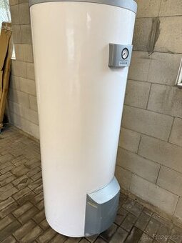 Bojler s výměníkem 300l