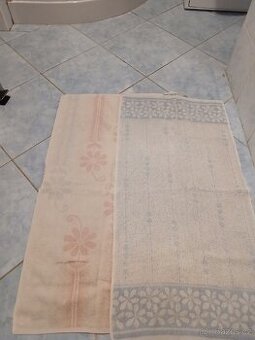 Sada světlých ručníků