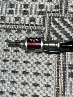 Triumph quick shifter