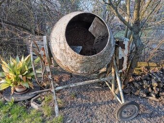 Stavební míchačka