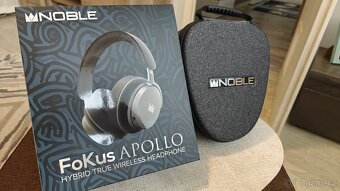 Bezdrátová ANC sluchátka Noble Audio FoKus Apollo faktura.
