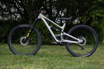 YT Capra Core 2023 29