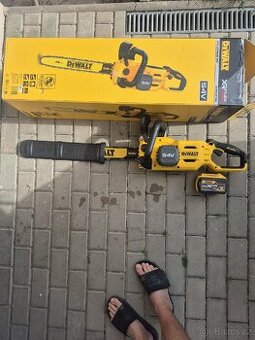 DeWALT AKU řetězová pila