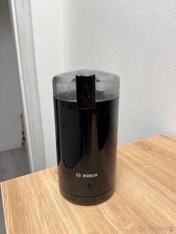 Mlýnek na kávu Bosch