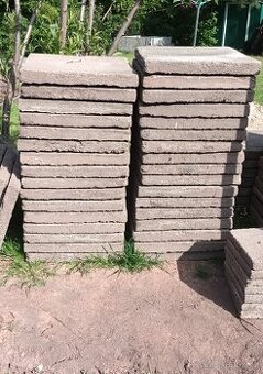 Betonové dlaždice 50 x 50