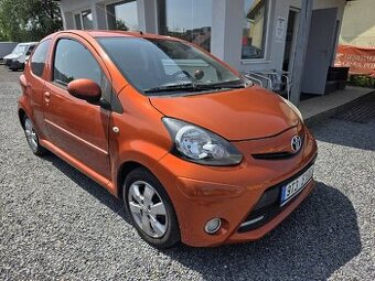 Toyota Aygo 1.0 Klimatizace Parkovací senzory