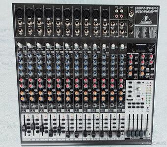 Mixážní pulty: Behringer a Allen & Heath