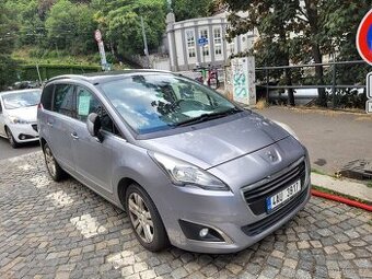 Peugeot 5008 1,6 HDi, r.v. 2015, defekt motoru