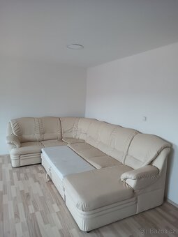 RUZNY NABYTEK - sedaci soupravy, postele, skříne, stoličky