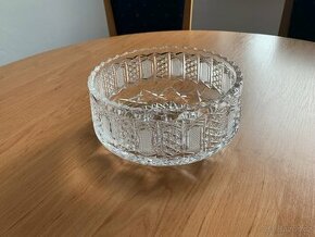 Velká křišťálová mísa