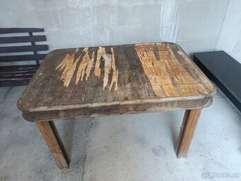 Dřevěný rozkládací stůl d.133 až 183, š.93