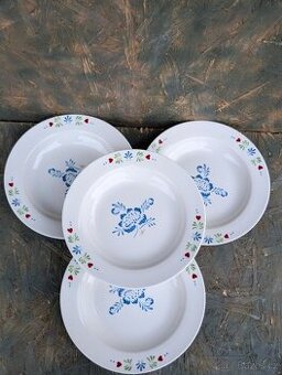 4 ks vintage hluboké talíře.