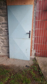Plechové kovové dveře nízké atyp 80x183 - PRAVÉ