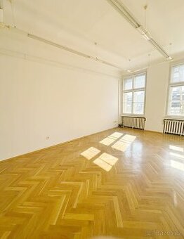 Bez provize pronájem kanceláře 45 m2 Praha 1
