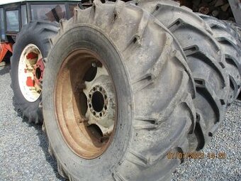 Zadní kola zetor uřI 18.4-30.